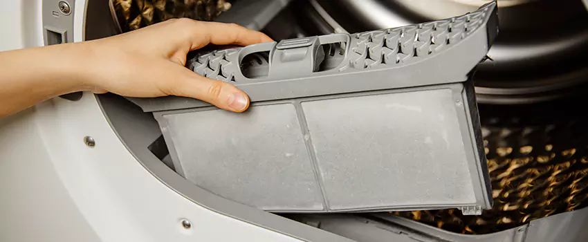 Signs Of A Clogged Dryer Lint Trap in Lehi, Utah